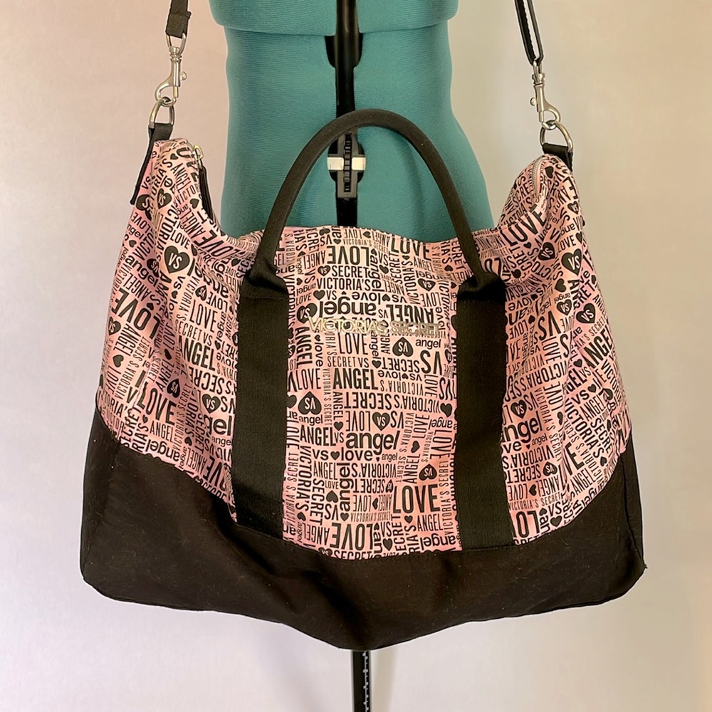 🔴 Victoria’s Secret Duffel Bag